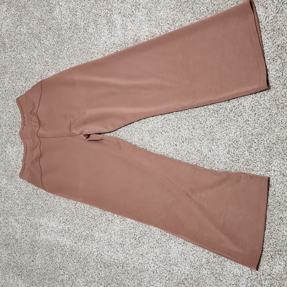 Lounge Set, Size S - Picture 9 of 12